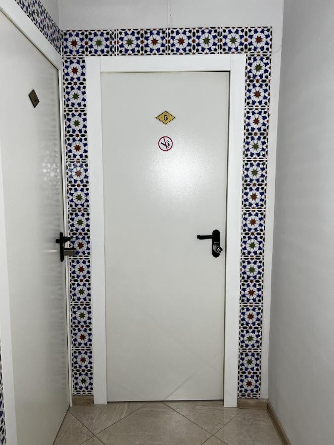 Mini-Hotel Casa De La Luz อาลิกันเต ภายนอก รูปภาพ