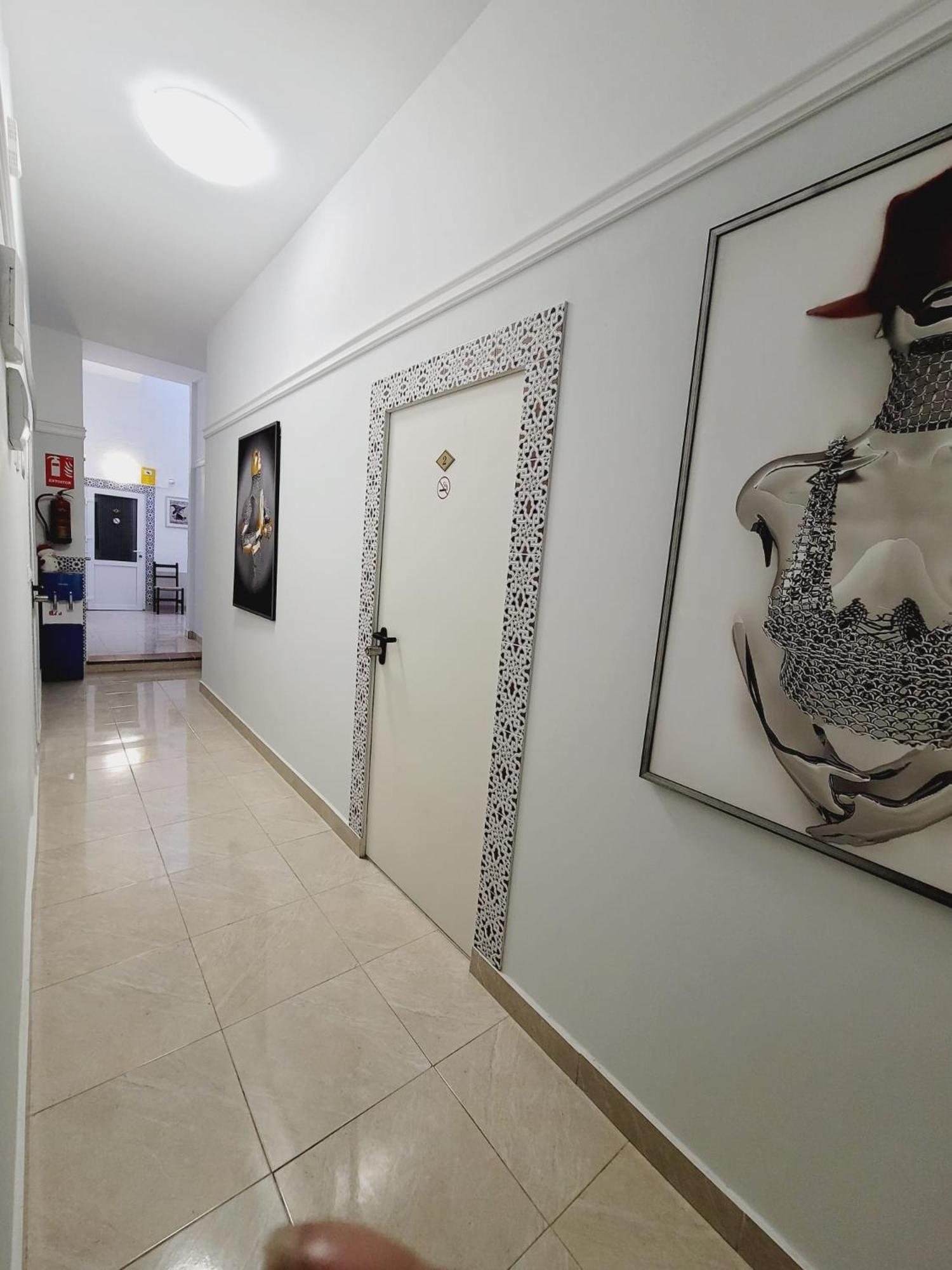 Mini-Hotel Casa De La Luz อาลิกันเต ภายนอก รูปภาพ