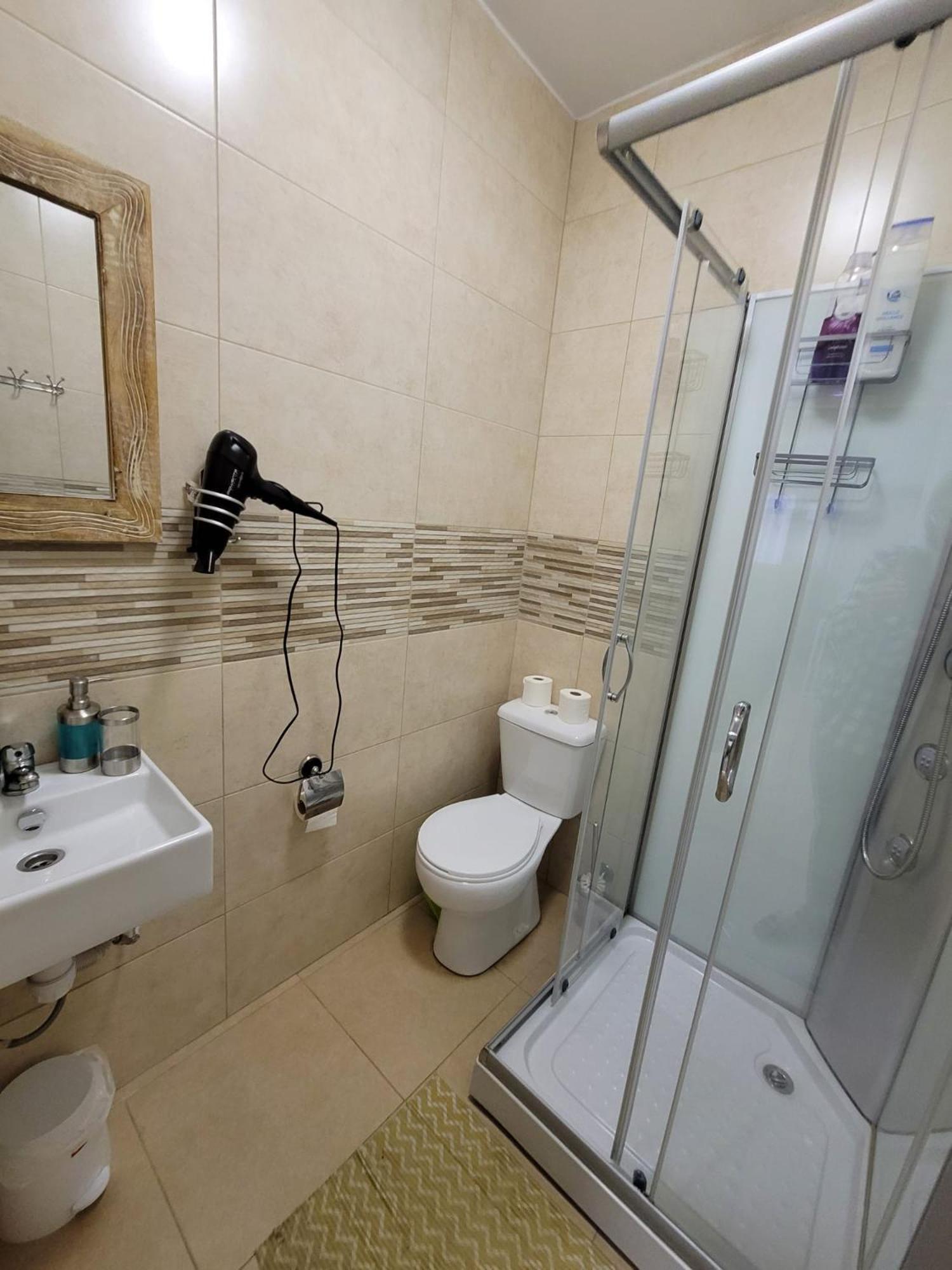 Mini-Hotel Casa De La Luz อาลิกันเต ภายนอก รูปภาพ