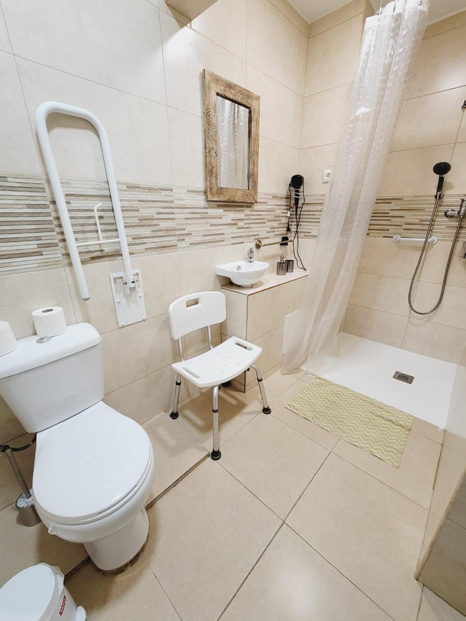 Mini-Hotel Casa De La Luz อาลิกันเต ภายนอก รูปภาพ