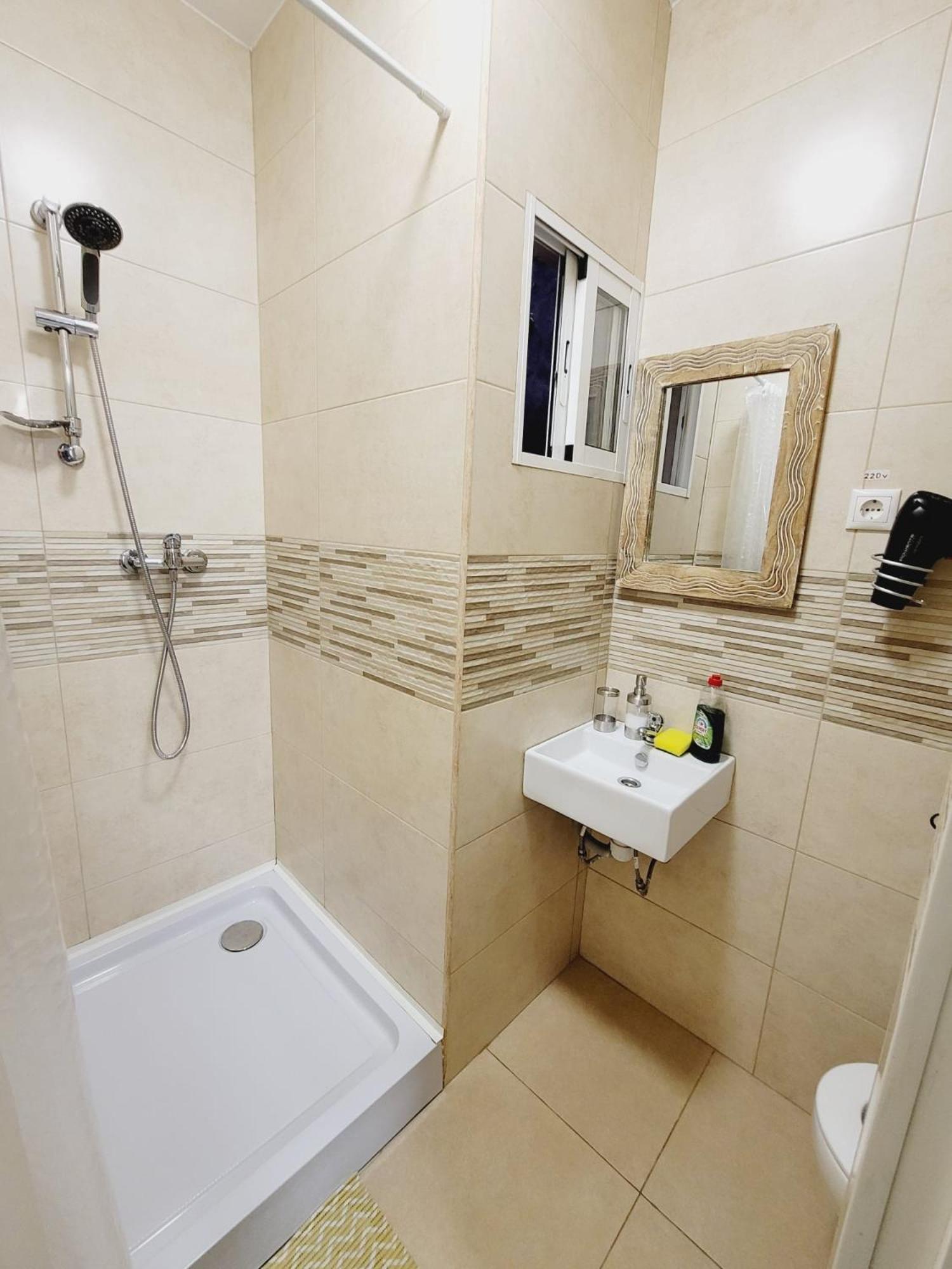 Mini-Hotel Casa De La Luz อาลิกันเต ภายนอก รูปภาพ